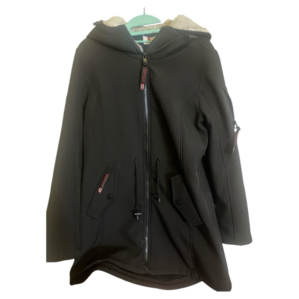 Black Hooded Jacket with Zip Pockets